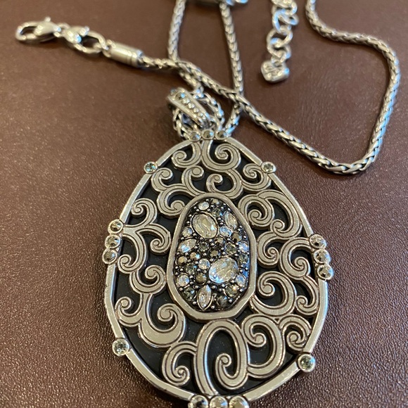 Brighton Necklace One Owner Collector - Picture 3 of 3